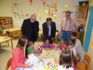Mehr über den Artikel erfahren SPD Besuch in eine der ersten Sprach-Kitas des Märkischen Kreises in Werdohl Pungelscheid