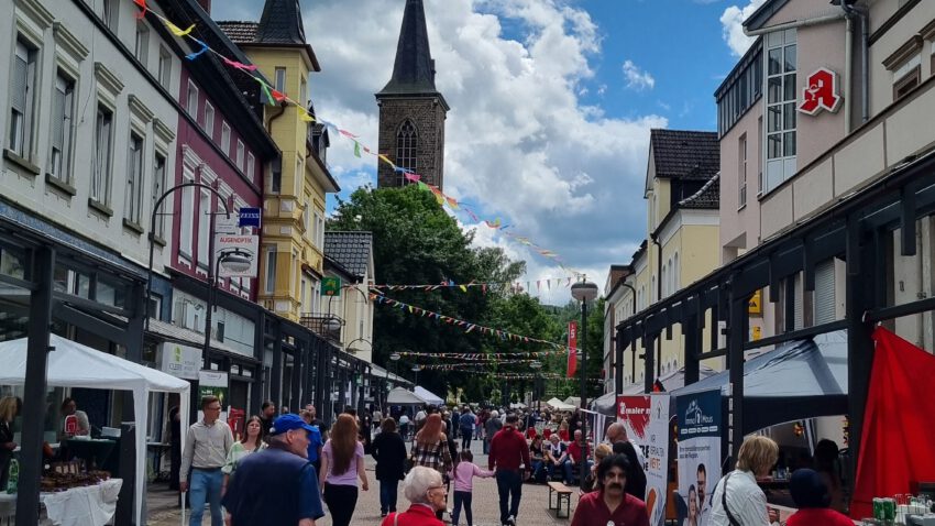 Mehr über den Artikel erfahren Stadtfest Werdohl 2026: Wenn unsere Innenstadt zur Festmeile wird